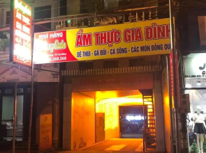Gold Hotel