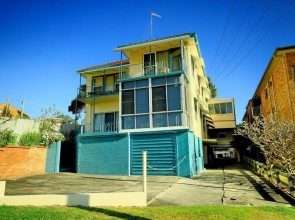 Pacific Units, Unit 2, 94 Magnus Street