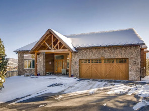 122 Kings Court by Book by Owner