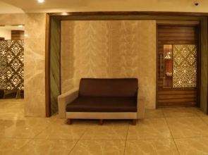 OYO 1460 Hotel Park N