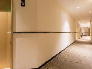 City Comfort Inn Qinzhou Port District Central Square