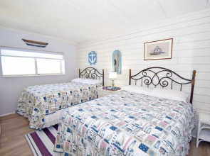 Harbour Island 303L 2 Bedroom Condo by RedAwning