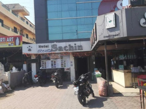 Hotel Sachin - 50 Meters From Temple