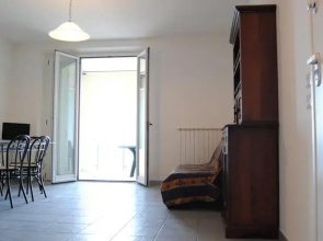 Zeus Apartments