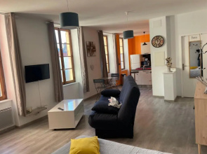 Millau Superbe Studio 35m2 Centre ville calme et Ajouré