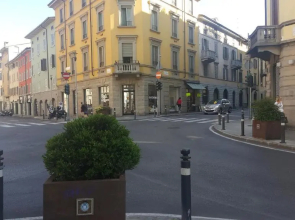 Q21apartment -The Silent Charm