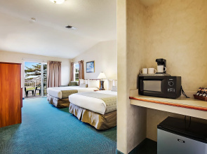 The Beach House Inn