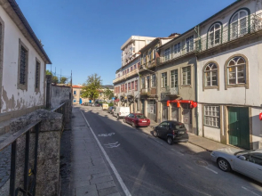 House and People - Martins Sarmento