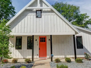 5 Bedroom, East 18th Street