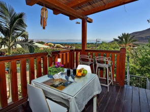 עדנת האוהבים - מתחם סוויטות זוגיות עם בריכה - Sea of the Galilee suites complex with swimming pool