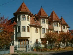 Hajdú Kastély Hotel
