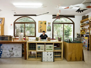 Albergue y Alojamiento en Monfragüe. Centro de Educación Ambiental La Dehesa