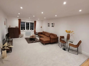 Lux 1 Bed Flat In The Heart Of Rochester