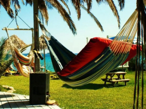 Alekos Beach Houses-Sundance Beach Resort