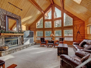 Black Bear 5 Br Home by RedAwning