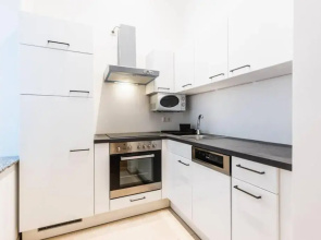 Family apartment next to Danube river
