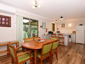 Valley Haven - 3 bedrooms close to the village!
