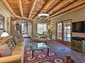 Pet-friendly Taos House w/ Patio & Hammock!