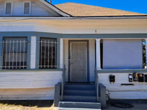 2 bedroom home near Downtown LA