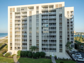 Shoreline Towers 1063 2 Bedroom Condo by RedAwning
