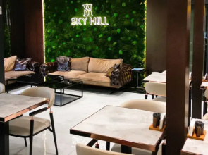 Sky Hill Hotel