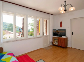 House Mirella