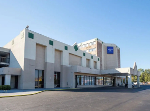 Dominion Inn & Suites