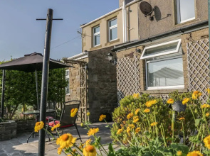 3 Guys Cottages