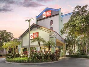 Best Western Plus Kendall Hotel & Suites