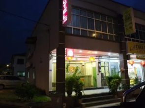 Lim Mini Hotel