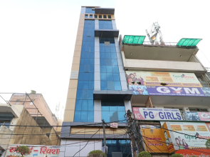 OYO 10668 Hotel Viditva 3