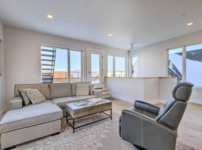 Spacious Portland Home: Walk Downtown!