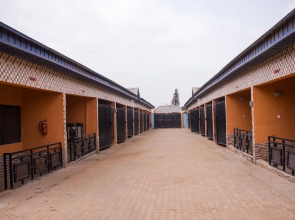 Lukham Crown Hotel