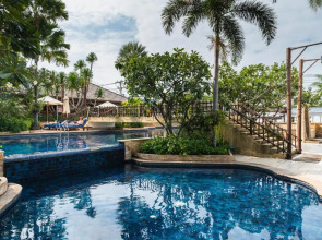 Jomtien Palm Beach Hotel And Resort