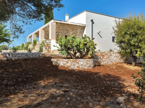 Casale con Cipresso