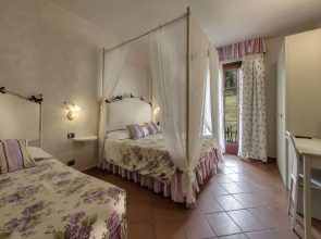 Hotel Casolare Le Terre Rosse