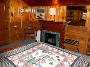 Creekside Lodge at Yellowstone