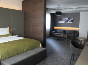 Отель 72 Sharjah