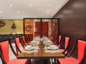 Отель Howard Johnson by Wyndham Bur Dubai