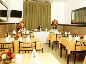 Villa Roma Hotel & Suites