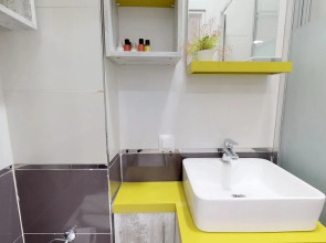 Zin D Home Dudullu Suits