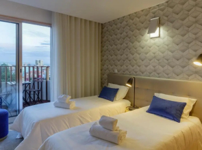 Praça 66 Guest House