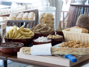 Wyndham Athens Residence