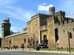 Cardiff Castle & River Side Flat, The Stadium View