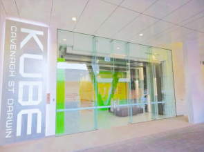 Darwin City Chic Apartment at the KUBE