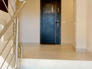 Studio 10