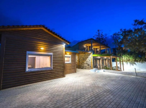 Terra Zeus - Wooden House Beachfront