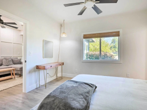 Boho-chic Folsom Retreat: Walkable Location!