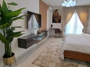 The Lennox Abode