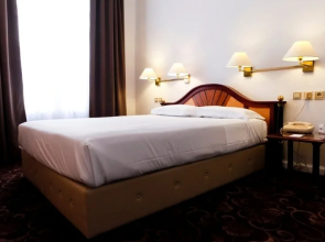 B4 Grand Hotel Lyon